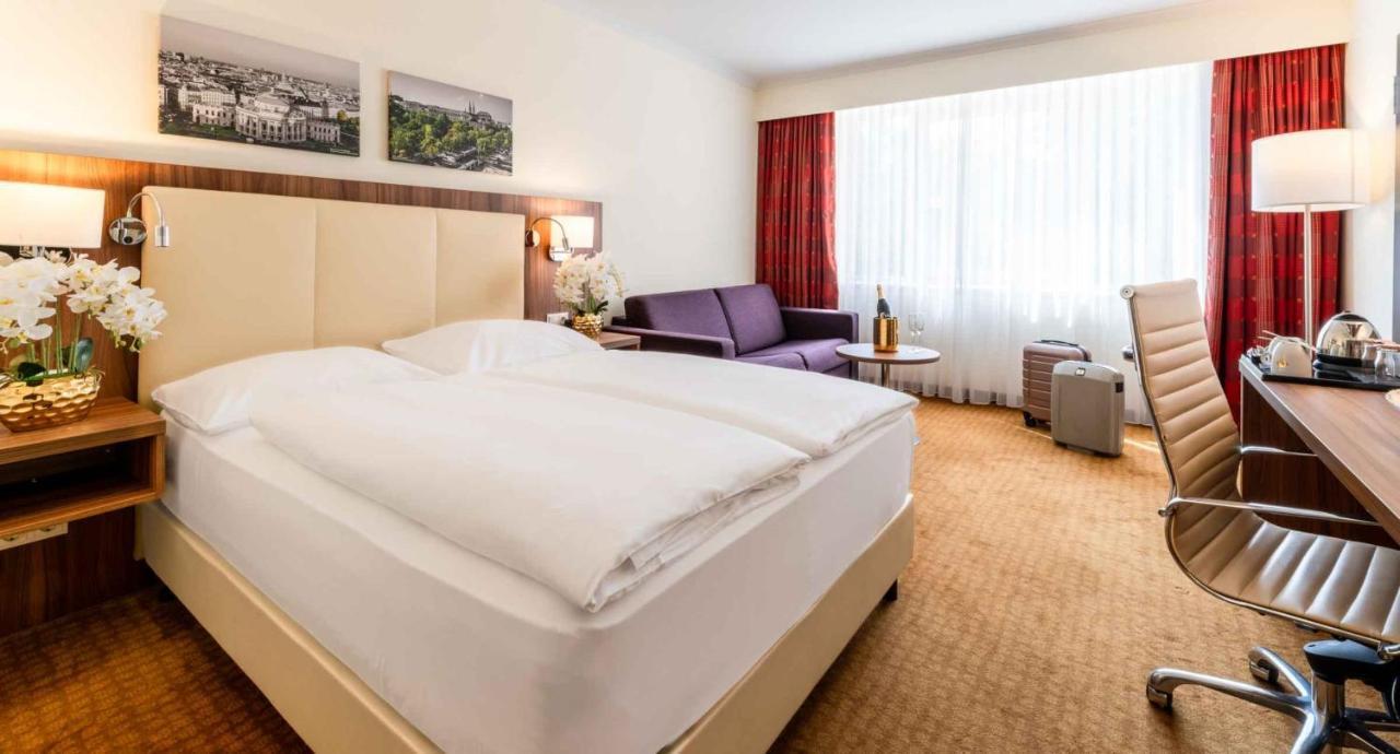 Plaza Premium Wien Luaran gambar
