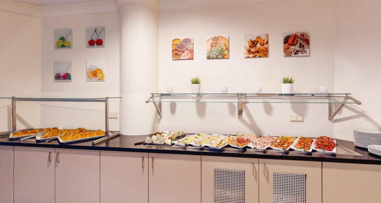 Plaza Premium Wien Luaran gambar